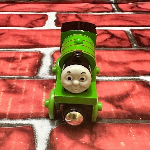 Thomas & Friends Wooden Railway magnetic SUDSY PERCY Train - Picture 3 of 5